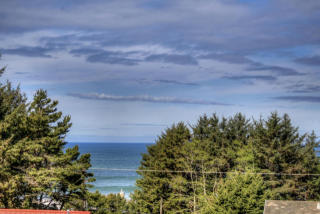 78 Greenhill Dr, Yachats OR  97498-9717 exterior