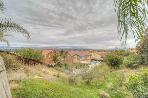9380 Dauchy Ave, Riverside CA  92508-9213 exterior