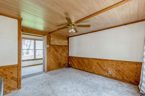 5610 Wonder Woods Dr, Bull Valley, IL 60097-8739
