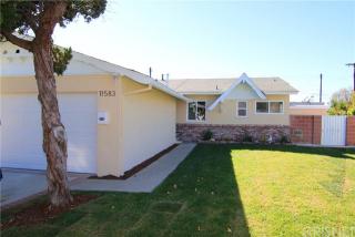 11583 Welk Ave, Los Angeles CA  91331-1170 exterior