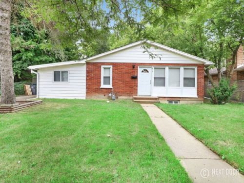 817 New York St, Waukegan, IL 60085-2719