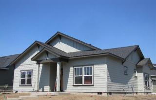 20374 Travelers Pl, Bend, OR 97702-3048