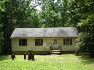 148 Lynville Dr, Hardy, VA 24101-3130