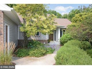 8250 Narcissus St, Victoria, MN 55386-9528