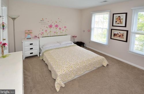 7734 Rockledge Ct, Springfield VA  22152-3853 exterior