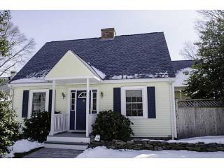 41 Rhodes Ave, East Providence, RI 02915-2452