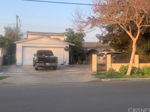 2325 Monta Vista Ave, Santa Ana, CA 92704-2828