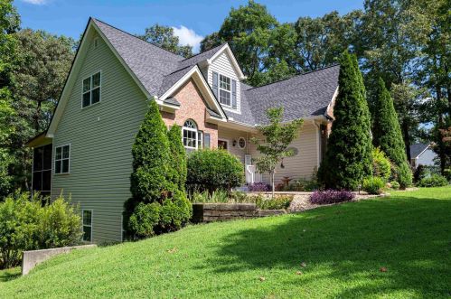 432 Northwoods Dr, Mount Airy, GA 30563-2261