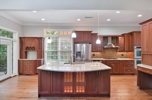 1066 Hedge Rose Ct, Atlanta GA  30324-2781 exterior