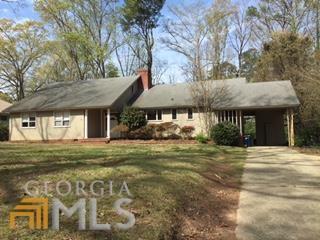 1105 Hilltop Dr, Griffin, GA 30224-4936
