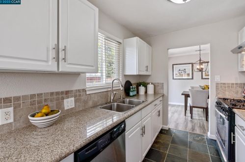 1584 Terry Way, Concord CA  94523-2321 exterior