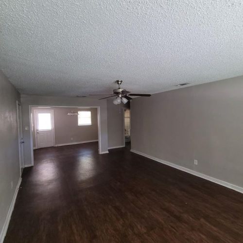5565 Burton Ave, Fort Worth TX  76119-1718 exterior