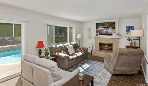 6718 Rycroft Dr, Riverside CA  92506-5315 exterior