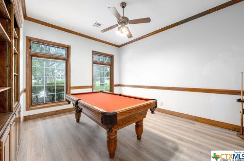 908 Cres Dr, Morgans Point TX 76513-6722 exterior