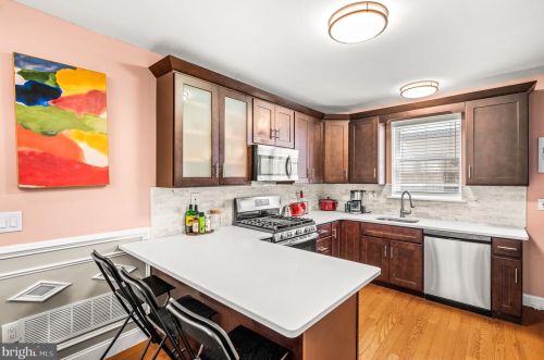 820 Earp St, Philadelphia PA  19147-5708 exterior