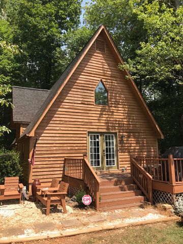 964 Country Place Rd, Asheboro, NC 27203-8227