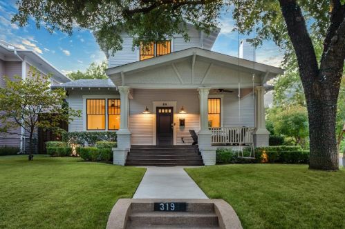 319 Edgefield Ave, Dallas, TX 75208-5316
