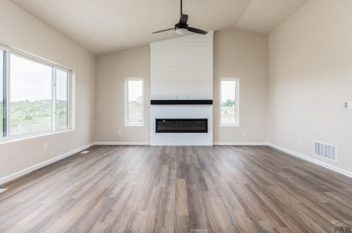4775 Desert Candle Dr, Pueblo, CO 81001-1028