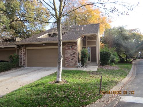 6406 Monteverde Ln, Citrus Heights, CA 95621-4317