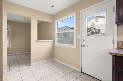 218 Mtn Vw St, Santa Ana CA 92703-4021 exterior