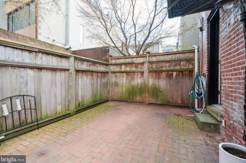 503 22nd St, Philadelphia PA  19146-1256 exterior