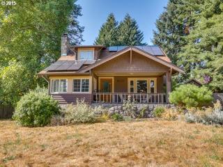 1435 Maple St, Portland, OR 97267-1052