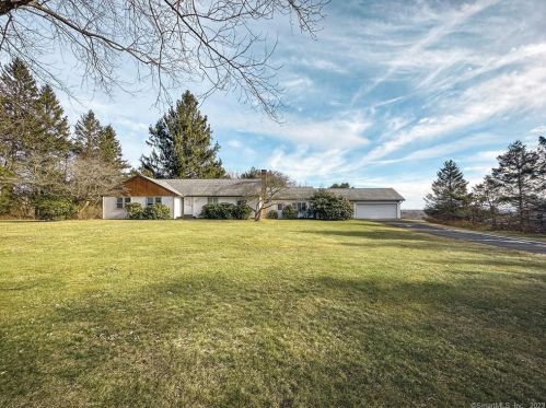 174 Lakes Rd, Bethlehem, CT 06751-1413