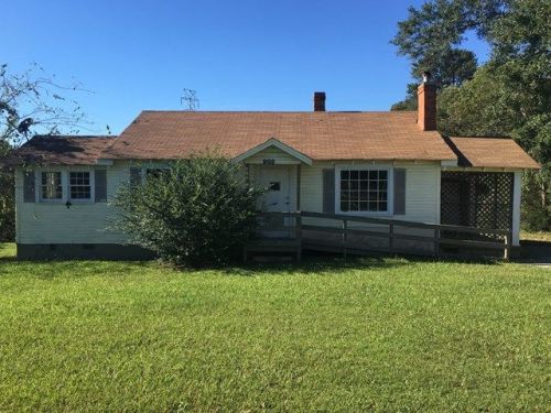 903 Sweetwater Rd, Greenwood, SC 29646-4215