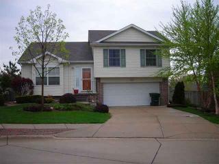 13527 Glendale Cir, Bellevue, NE 68123-2290