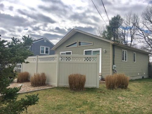 83 Willow Rd, Charlestown, RI 02813-4162