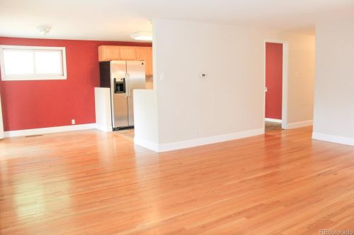 661 Bates Ave, Englewood CO 80113-1663 exterior