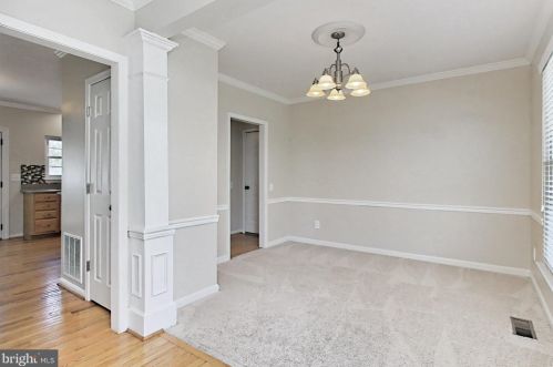 14871 Harvest Moon Ln, Woodbridge, VA 22193-3349
