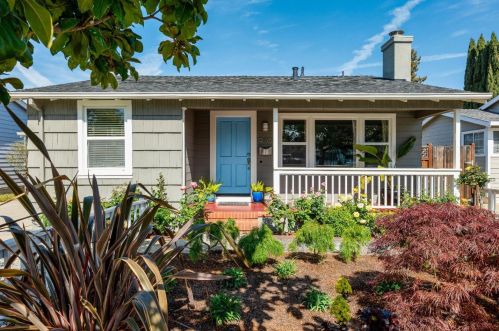 940 Holly St, San Carlos, CA 94070-2538