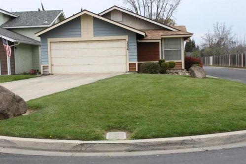 2236 Sea Ct, Visalia, CA 93292-7312