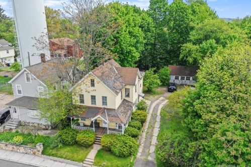 38 Summitt Ave, Norwalk, CT 06854-2047