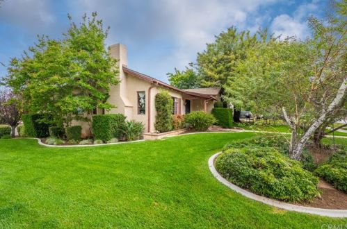 824 Fern Ave, Redlands, CA 92373-5870