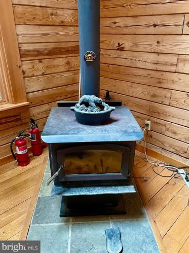 777 Evergreen Farms Dr, Wardensville WV 26851-8539 exterior