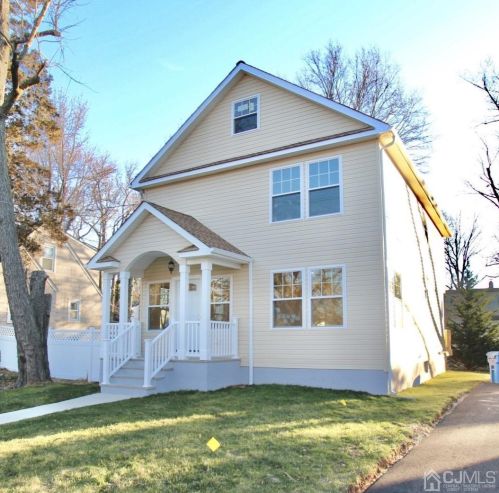12 Linsley Pl, Metuchen, NJ 08840-2532