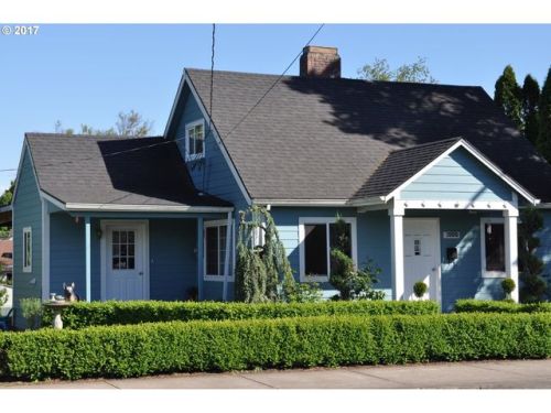 1000 5th St, Woodburn, OR 97071-4108