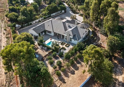 1015 Tiger Tail Dr, Riverside CA  92506-5423 exterior