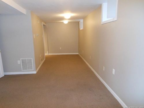 1 Bridgeport Ave, Huntington CT  06484-3211 exterior