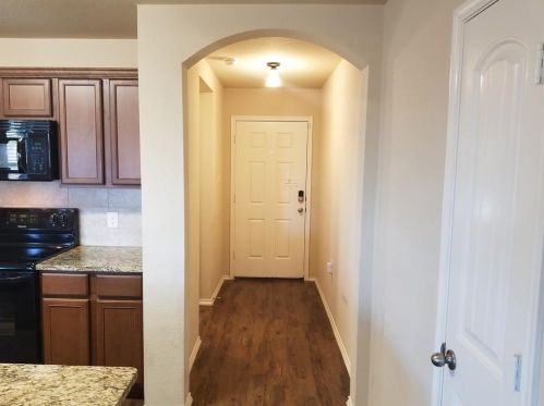 1436 Meadow Creek Dr, Princeton TX  75407 exterior