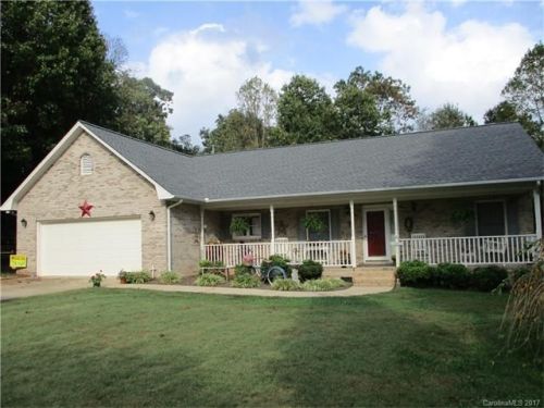 1706 Indian Springs Dr, Conover, NC 28613-8038