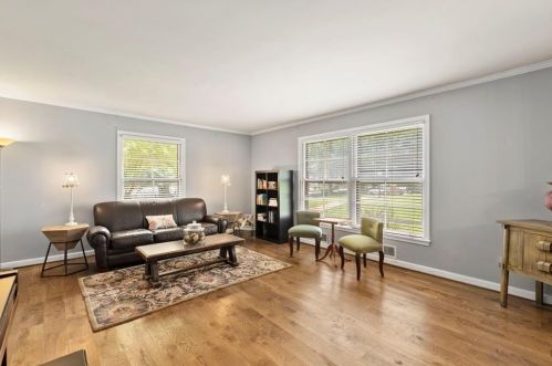 3333 Flowers Dr, Atlanta GA  30337-1001 exterior