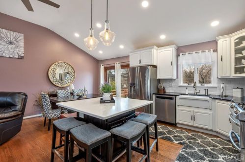 30 Deborah Dr, Piscataway, NJ 08854-5551