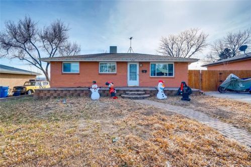 3170 Edgemore Dr, Englewood, CO 80110-5239