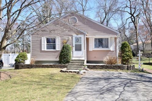18 Brown Ave, Providence, RI 02911-1706