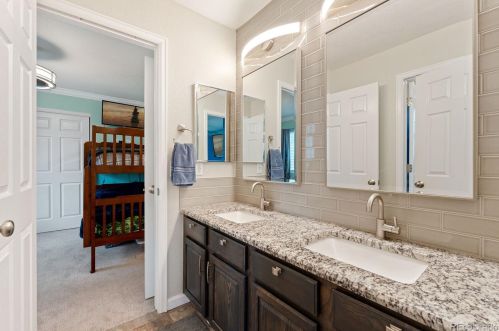 26201 Davies Dr, Denver CO 80016-6103 exterior