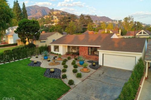 1622 Virginia Ave, Glendale CA  91202-1246 exterior