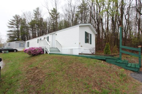 42 Village Dr, Lewiston, ME 04240-2118